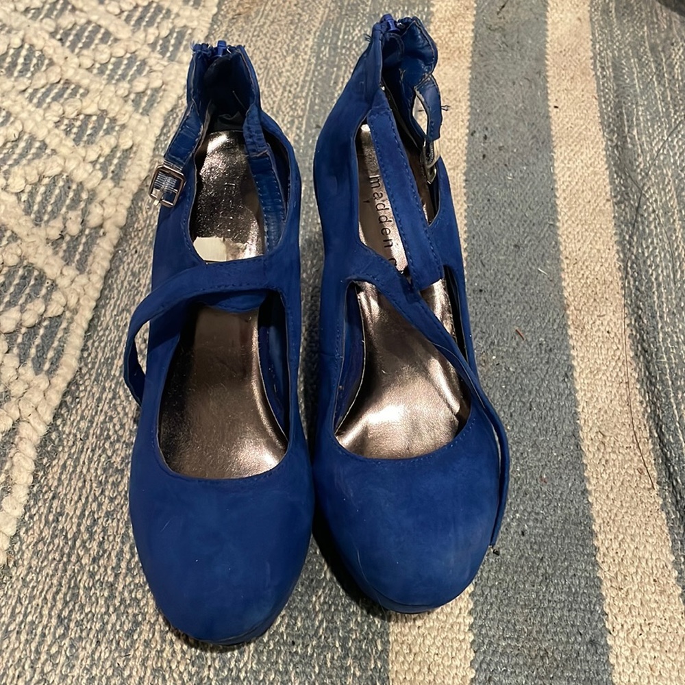 Madden girl blue suede microfiber wedge heels womens size 7
